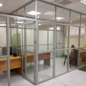 Витражная алюминиевая перегородка GFTD563 Витражная алюминиевая перегородка GFTD563